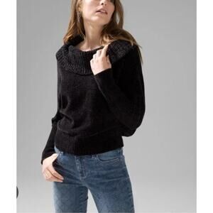 White House Black Market XXS Black Suede Chunky Pumps Women's Sweater